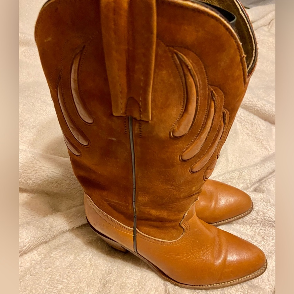 Vintage 90s Frye boots Tan leather heels embellished upper amazing condition